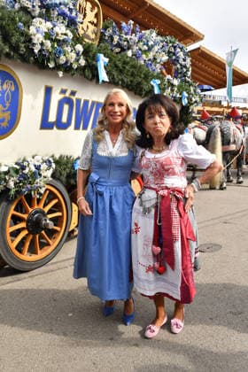 Karin Baumueller Soeder and Regine Sixt upon their arrival at the Damenwiesn on September 21, 2026, at the Oktoberfest in Munich Karin Soeder and Regine Sixt arrive at the Damenwiesn event on September 21, 2026 at the Oktoberfest in Munich, Germany Damenwiesn at the 2026 Oktoberfest in Munich