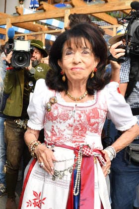 Regine Sixt upon her arrival at the Damenwiesn on September 21, 2026, at the Oktoberfest in Munich Regine Sixt arrives at the Damenwiesn event on September 21, 2026 at the Oktoberfest in Munich, Germany Damenwiesn at the 2026 Oktoberfest in Munich