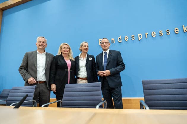 Alice Weidel, Federal Chairwoman of the AfD; Tino Chrupalla, Federal Chairman of the AfD; Leif Eric Holm, candidate for Minister-President in the Mecklenburg-Western Pomerania state election; and Kristin Brinker, lead candidate for the Berlin House of Representatives election, at the start of the Federal Press Confer