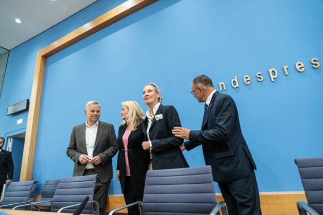 Alice Weidel, Federal Chairwoman of the AfD; Tino Chrupalla, Federal Chairman of the AfD; Leif Eric Holm, candidate for Minister-President in the Mecklenburg-Western Pomerania state election; and Kristin Brinker, lead candidate for the Berlin House of Representatives election, at the start of the Federal Press Confer