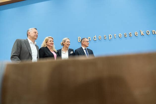 Alice Weidel, Federal Chairwoman of the AfD; Tino Chrupalla, Federal Chairman of the AfD; Leif Eric Holm, candidate for Minister-President in the Mecklenburg-Western Pomerania state election; and Kristin Brinker, lead candidate for the Berlin House of Representatives election, at the start of the Federal Press Confer