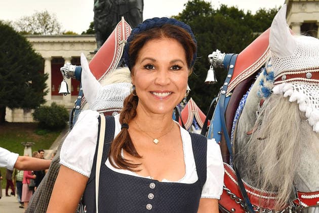 Karen Webb arrives at the Damenwiesn event on September 21, 2026, at the Oktoberfest in Munich, Germany Damenwiesn event at the Oktoberfest in Munich, Germany