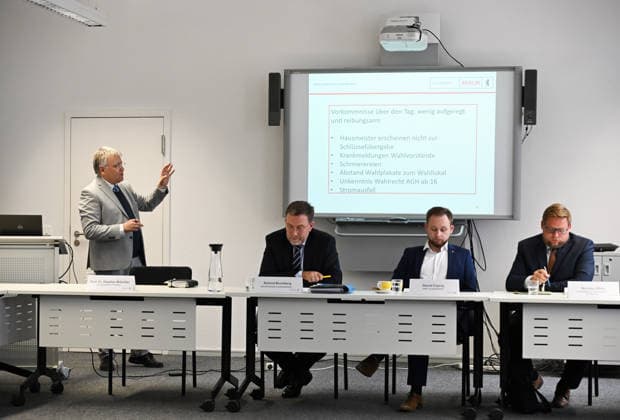 Press conference on the preliminary results of the 2026 Berlin elections BERLIN, GERMANY - SEPTEMBER 21: Berlin State Returning Officer Stephan Broechler, Deputy State Returning Officer Roland Brumberg, Head of the Office for Statistics Berlin-Brandenburg Norman Albat and Head of the State Electoral Office David Czerny take part at a press conference about the preliminary results of the 2026 Berlin elections for the House of Representatives in Berlin on September 21, 2026. Volodymyr Sindieiev Anadolu Berlin Germany. Editorial use only. Please get in touch for any other usage.  Copyright: x2026xAnadoluxVolodymyrxSindieievx
