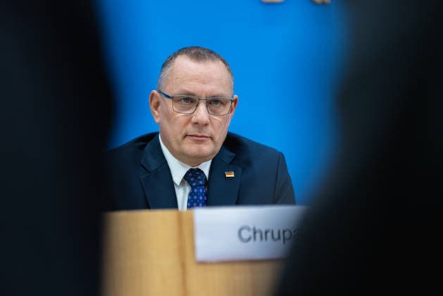 AfD: The Impact of the State Elections in Berlin and Mecklenburg-Western Pomerania on Federal Politics in Germany, Berlin, September 21, 2026. One day after the AfD’s successes in the state elections in Meckle