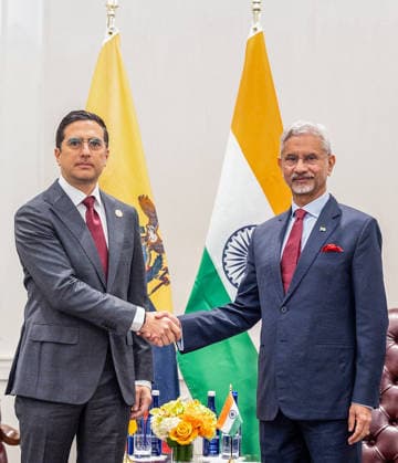 RECORD DATE NOT STATED EAM S. Jaishankar shakes hands with Ecuador™s Minister of Foreign Affairs and Human Mobility Roberto Kury during a bilateral meeting New York, Sep 21 (ANI): External Affairs Minister S. Jaishankar shakes hands with Ecuador™s Minister of Foreign Affairs and Human Mobility Roberto Kury during a bilateral meeting on the sidelines of the 81st UN General Assembly High-Level Week, in New York on Monday. (@DrSJaishankar X ANI Photo) New York United States of America Copyright: xANIx ANI_20260921342