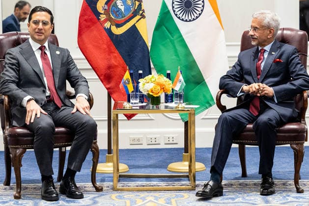 RECORD DATE NOT STATED EAM S. Jaishankar Holds Bilateral Talks with Ecuador FM Roberto Kury on Sidelines of UNGA 81 New York, Sep 21 (ANI): External Affairs Minister S. Jaishankar with Ecuador™s Minister of Foreign Affairs and Human Mobility Roberto Kury during a bilateral meeting on the sidelines of the 81st UN General Assembly High-Level Week, in New York on Monday. (@DrSJaishankar X ANI Photo) New York United States of America Copyright: xANIx ANI_20260921346