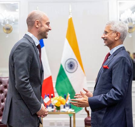 RECORD DATE NOT STATED EAM S. Jaishankar meets French Counterpart Jean-NoÃ«l Barrot New York, Sep 21 (ANI): External Affairs Minister S. Jaishankar meets France s Foreign Minister, Jean-NoÃ«l Barrot, on the sidelines of UN High-Level Week 2026, in New York on Monday. (@DrSJaishankar X ANI Photo) New York USA Copyright: xANIx ANI_20260921352