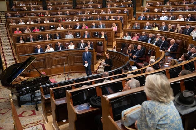 Tribute to Pau Casals in Congress to Mark International Day of Peace Journalist Inaki Gabilondo and singer Ana Belén during the celebration of the International Day of Peace with a tribute to Pau Casals at the Congress of Deputies on September 21, 2026, in Madrid, Spain. The Congress of Deputies is celebrating International Day of Peace for the first time with a tribute concert to cellist Pau Casals on the occasion of the 150th anniversary of his birth. The Catalan musician always put his musical talent to work in the defense of peace, freedom, democracy, and human rights. SEPTEMBER 21, 2026 Fernando Sá Madrid, Madrid, Spain  Copyright: xFernandoxSanchezx 7790735