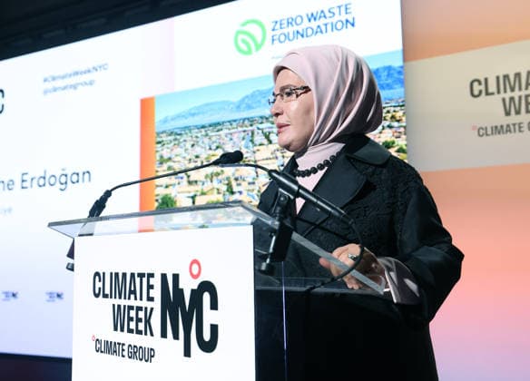 Turkish First Lady and Chair of the UN High-Level Advisory Board on Zero Waste Emine Erdogan NEW YORK, UNITED STATES - SEPTEMBER 21: (----EDITORIAL USE ONLY - MANDATORY CREDIT - TURKISH PRESIDENCY MUSTAFA KAMACI HANDOUT - NO MARKETING NO ADVERTISING CAMPAIGNS - DISTRIBUTED AS A SERVICE TO CLIENTS----) Turkish First Lady and Chair of the UN High-Level Advisory Board on Zero Waste Emine Erdogan delivers a speech during the opening event of the New York Climate Week in New York, United States on September 21, 2026. TUR Presidency Mustafa Kamaci Anadolu New York United States. Editorial use only. Please get in touch for any other usage.  Copyright: x2026xAnadoluxTURxPresidencyx xMustafaxKamacix