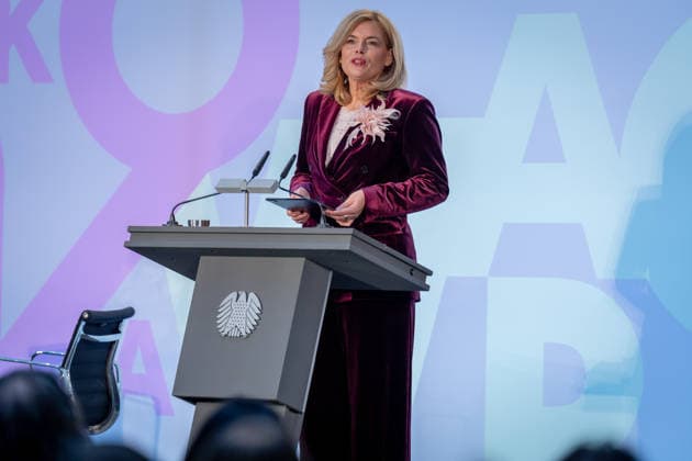 Art Exhibition, Marie Elisabeth Lüders Haus, Berlin; Julia Klöckner, President of the Bundestag; Art Exhibition: Kokoschka, Adenauer, Warhol, Brandt—Extraordinary Encounters Between Art and Politics; Berlin, Berlin, GER