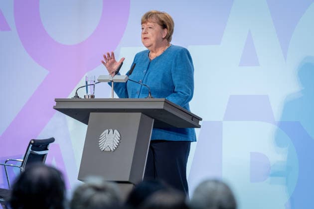 Art Exhibition, Marie Elisabeth Lüders Haus, Berlin; Former German Chancellor Angela Merkel; Art Exhibition: Kokoschka, Adenauer, Warhol, Brandt—Extraordinary Encounters Between Art and Politics; Berlin, Berlin, GER