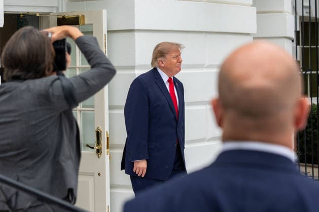 September 21, 2026, Washington, District Of Columbia, USA: President DONALD TRUMP participates in a ribbon-cutting ceremony for the new White House helipad on the South Lawn before boarding the new Marine One VH-92A Patriot helicopter as he departs the White House for New York to attend the United Nations General Assembly in Washington, DC, on September 21, 2026. The new granite helipad, which features the presidential seal, was constructed to accommodate the newer Marine One helicopters and prevent damage to the White House lawn from the aircraft s exhaust. Washington USA  - ZUMAs365 20260921_znp_s365_002 Copyright: xJoeyxSussmanx