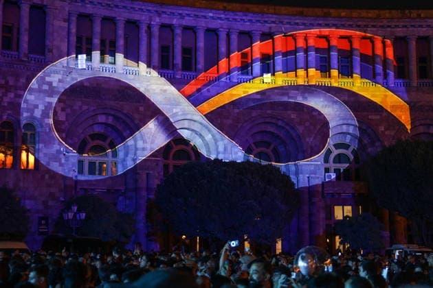 ARMENIA, YEREVAN - SEPTEMBER 21, 2026: A celebration marks 35 years of Armenia s Independence in Republic Square on Independence Day. Alexander Patrin TASS  98107532