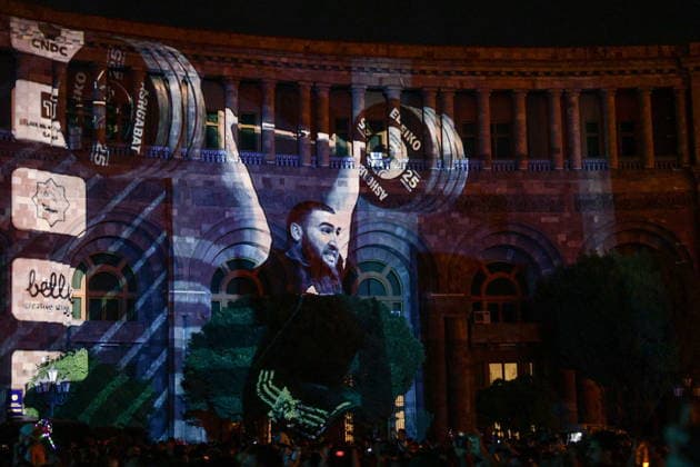 ARMENIA, YEREVAN - SEPTEMBER 21, 2026: A celebration marks 35 years of Armenia s Independence in Republic Square on Independence Day Yerevan Armenia  - ZUMAt113 20260921_zaa_t113_411 Copyright: xAlexanderxPatrinx