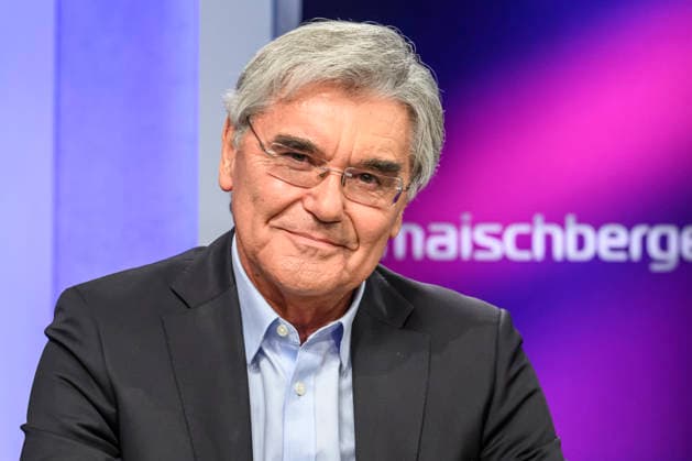 Pictured, from left: Joe Kaeser of Siemens Energy, Germany, Berlin, studio, appearing on Maischberger, a political talk show, TV program, with host Sandra Maischberger, Das Erste, filmed at Studio 20 in Adlershof on September 21, 2026, Copyright: HMBxMedia UwexKoch