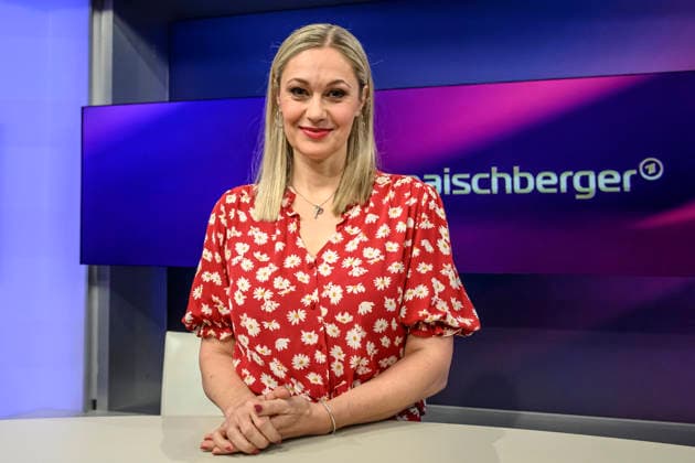 Pictured, from left: Ruth Moschner, host, Germany, Berlin, studio, guest on Maischberger, political talk show, TV, program, with host Sandra Maischberger, Das Erste, from Studio 20 in Adlershof, September 21, 2026, Copyright: HMBxMedia UwexKoch