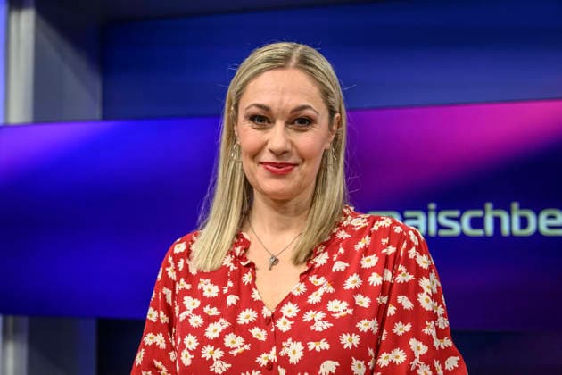 Pictured, from left: Ruth Moschner, host, Germany, Berlin, studio, guest on Maischberger, political talk show, TV, program, with host Sandra Maischberger, Das Erste, from Studio 20 in Adlershof, September 21, 2026, Copyright: HMBxMedia UwexKoch