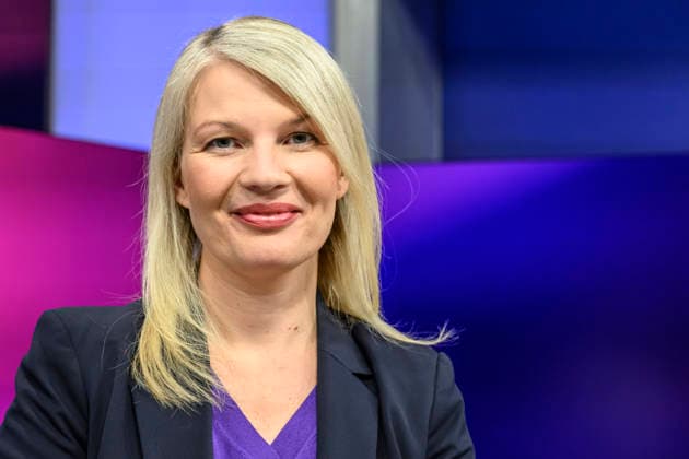 In the photo, from left: Annett Meiritz, Handelsblatt, GER, Berlin, studio, guest on Maischberger, political talk show, TV, program, with host Sandra Maischberger, Das Erste, from Studio 20 in Adlershof, September 21, 2026, Copyright: HMBxMedia UwexKoch
