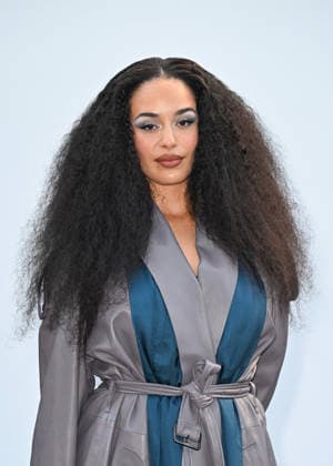 Celebrity guests arrive at the Burberry catwalk show as part of London Fashion Week, held at Chelsea College of Arts, London Featuring: Jorja Smith Where: London, United Kingdom When: 21 Sep 2026 Credit: Cover Images EDITORIAL USE ONLY. NOT FOR USE BY NEWSPAPERS BASED IN THE UK. Copyright: xx coverimg56042684