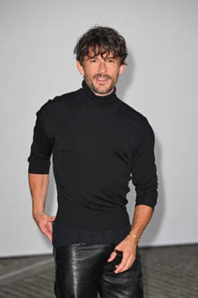 Celebrity guests arrive at the Burberry catwalk show as part of London Fashion Week, held at Chelsea College of Arts, London Featuring: Jonathan Bailey Where: London, United Kingdom When: 21 Sep 2026 Credit: Cover Images EDITORIAL USE ONLY. NOT FOR USE BY NEWSPAPERS BASED IN THE UK. Copyright: xx coverimg56042742