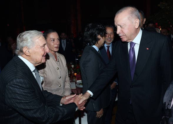 100 Years of Friendship: Turkiye-United States event NEW YORK, UNITED STATES - SEPTEMBER 21: (----EDITORIAL USE ONLY - MANDATORY CREDIT - TURKISH PRESIDENCY MURAT KULA HANDOUT - NO MARKETING NO ADVERTISING CAMPAIGNS - DISTRIBUTED AS A SERVICE TO CLIENTS----) Turkish President Recep Tayyip Erdogan attends the 100 Years of Friendship: Turkiye-United States event in New York, United States, on September 21, 2026. Rahmi Koc, Honorary Chairman of Koc Holding, also attends the event, held on the sidelines of the 81st session of the United Nations (UN) General Assembly. TUR Presidency Murat Kula Anadolu New York United States. Editorial use only. Please get in touch for any other usage.  Copyright: x2026xAnadoluxTURxPresidencyx xMuratxKulax