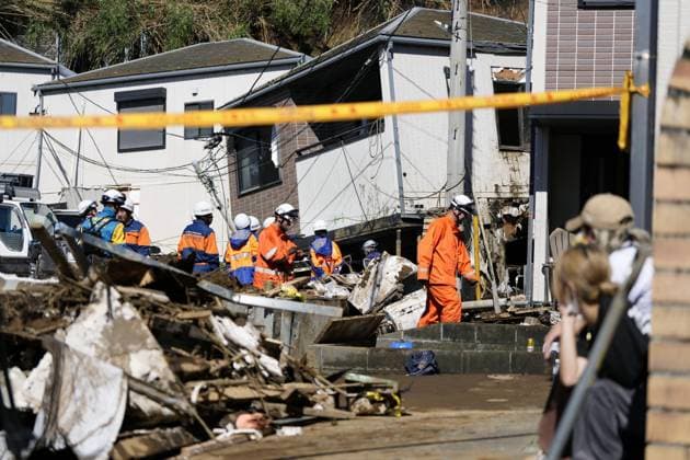 Aftermath of Typhoon Dujuan Photo taken on Sept. 22, 2026, shows a home destroyed by a mudslide in Miura in Kanagawa Prefecture, eastern Japan, following heavy rain caused by Typhoon Dujuan.  A14AA0005628223P