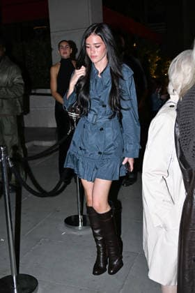 Olivia Neill at the Burberry Spring Summer 2027 Ready-to-Wear Collection show during London Fashion Week (LFW) on September 21, 2026. Gedeon Taieb, Bestimage. Celebrities at the Burberry Spring Summer 2027 Ready-to-Wear Collection show during London Fashion Week (LFW) on September 21, 2026, London, United Kingdom  Copyright: xGedeonxTaiebx xBestimagexGedeonxTaiebx xBestimagex