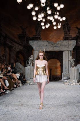 LFW - Aadnevik Runway A model walks the runway at the Aadnevik Catwalk Show 2026 on September 21, 2026 in London, UK. Photo by LounisPhotography ABACAPRESS.COM London United Kingdom  Copyright: xLounisPhotography ABACAx