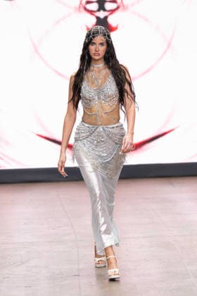 Haus Of Mclees LFW SS27 Catwalk Show Model Walks the Haus Of Mclees LFW SS27 show on the 19,09,2026, Credit:JIMMY JAMES Avalon UK, London  Copyright: xJIMMYxJAMESx xAvalonx 1137129500