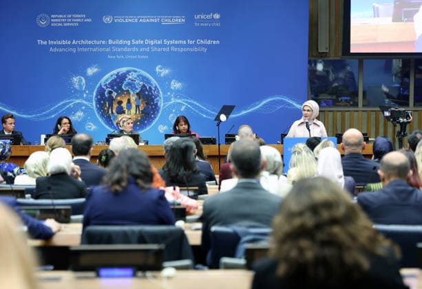 First Lady of Turkiye Emine Erdogan attend program on building safe digital systems for children at UN NEW YORK, UNITED STATES - SEPTEMBER 21: (----EDITORIAL USE ONLY - MANDATORY CREDIT - TURKISH PRESIDENCY MUSTAFA KAMACI HANDOUT - NO MARKETING NO ADVERTISING CAMPAIGNS - DISTRIBUTED AS A SERVICE TO CLIENTS----) First Lady of Turkiye and Chair of the UN High-Level Advisory Board on Zero Waste Emine Erdogan speaks during an event titled Invisible Architecture: Building Safe Digital Systems for Children - Advancing Global Standards and Shared Responsibility held on the sidelines of the 81st UN General Assembly in New York, United States on September 21, 2026. Organized under her auspices in collaboration with Türkiye s Ministry of Fa  Copyright: x2026xAnadoluxTURxPresidencyx xMustafaxKamacix