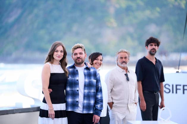 September 22, 2026, Donostia San Sebastian, Euskadi, Spain: Roberto Bueso, Eduard FernoÂ¡ndez, Meritxell Calvo, Adam Jezierski, Francesco Carril, Cristina Plazas attended El mal padre Photocall during 74th San Sebastian International Film Festival at Kursaal Palace on September 22, 2026 in Donostia San Sebastian, Spain Donostia San Sebastian Spain - ZUMAg15_ 20260922_zaf_g15_021 Copyright: xJackxAbuinx