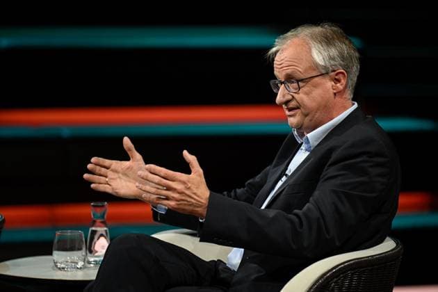 Albrecht von Lucke, political scientist, 09 26, Albrecht von Lucke on September 20, 2026, on *Markus Lanz*, ZDF TV, talk show, Germany, German, German man, publicist, lawyer, political scientist, journalist, journalism, sitting sideways, speaking, gesturing