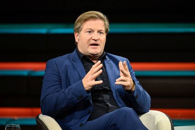 Michael Bröcker, Journalist, 09 26, Michael Bröcker on September 20, 2026, on *Markus Lanz*, ZDF TV, talk show, Germany, German, German man, table, briefings, editor-in-chief, journalism, German journalism, sitting sideways, speaking, gesturing