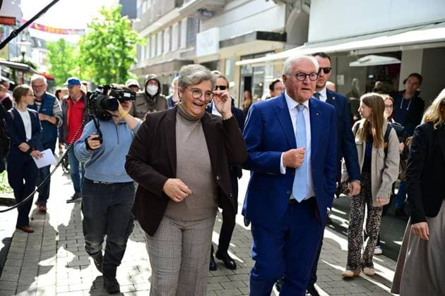 Local Time: Federal President in Hattingen ** FOR EDITORIAL PURPOSES ONLY ** EDITORIAL USE ONLY ** p Federal President Frank Walter Steinmeier (SPD) will set out on Tuesday morning, September 22, 2026, to kick off his three-day local time tour through downtown Hattingen. He will be accompanied by Mayor Melanie Witte Lonsing. Germany, North Rhine-Westphalia, Hattingen. Cop Copyright: MartinxMöller doc87pl31u65ufsaqobbsu ,EDITORIAL USE ONLY Copyright: MartinxMöller