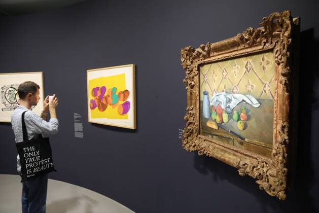 Cezanne and Us Exhibition PHOTOPQR LA PROVENCE Stephane DUCLET Other September 21, 2026 Press preview of the Cezanne and Us exhibition at the Grand Palais in Paris, which will open to the public on Wednesday, September 23, 2026 Paris, France, September 23, 2026 — The exhibition Cezanne and Us opens at the Grand Palais, bringing together nearly 180 works that explore Paul Cezanne’s enduring influence on generations of artists, from Gauguin and Matisse to Picasso, Mondrian, and Peter Doig Other Other France Copyright: xPHOTOPQR LAxPROVENCE MAXPPPxStephanexDUCLETx 20260922PVL8181 20260922PVL8181