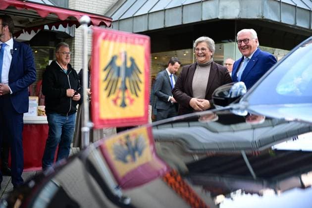 Local Time: Federal President in Hattingen ** FOR EDITORIAL PURPOSES ONLY ** EDITORIAL USE ONLY ** p Federal President Frank Walter Steinmeier (SPD) will set out on Tuesday morning, September 22, 2026, to kick off his three-day local time tour through downtown Hattingen. He will be accompanied by Mayor Melanie Witte Lonsing. Germany, North Rhine-Westphalia, Hattingen. Cop Copyright: MartinxMöller doc87pl8lu8lbs7z8a6199 ,EDITORIAL USE ONLY Copyright: MartinxMöller