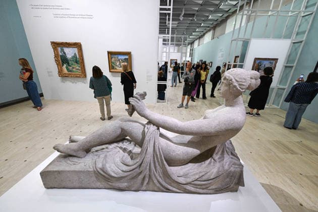 NEWS : Exposition Â« Cezanne et nous Â» au Grand Palais - 21 09 2026 Exposition Â« Cezanne et nous Â» au Grand Palais Du 23 septembre 2026 au 17 janvier 2027 Le Grand Palais prÃ sente une exposition inÃ dite consacrÃ e Ã Paul Cezanne (1839-1906) et Ã son hÃ ritage artistique. De Paul Gauguin Ã Henri Matisse, Pablo Picasso, Piet Mondrian, Joan Mitchell, Bridget Riley et Peter Doig, pres de 180 oeuvres retracent la maniere dont son travail a Ã tÃ dÃ couvert, interprÃ tÃ et transformÃ , de la fin du XIXe siecle Ã aujourd™hui. PARISFrance  Copyright: xLIONELxURMANx