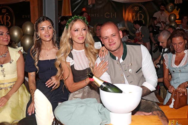 Jenny Elvers and Paul Jolig at the Cathy Hummels Wiesn Bummel during the 191st Oktoberfest in 2026 at the Theresienwiese in Munich, September 21, 2026 Foto:xAgenturxWehnertx xGränzdörferx xFuturexImagex wiesnbummel_6913