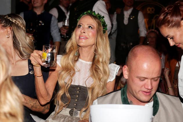 Jenny Elvers and Paul Jolig at the Cathy Hummels Wiesn Stroll during the 191st Oktoberfest in 2026 at the Theresienwiese in Munich, September 21, 2026 Foto:xAgenturxWehnertx xGränzdörferx xFuturexImagex wiesnbummel_6919