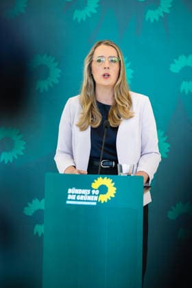 Press Statement by the Alliance 90 The Greens Parliamentary Caucus in the German Bundestag, Berlin, September 22, 2026. Caucus Chairwoman Katharina Dröge, Member of the Bundestag, speaks to the press and journalists on the caucus floor of the Bundestag.