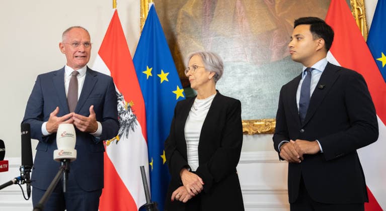 September 22, 2026: Federal Cabinet meeting; Federal Minister of the Interior Gerhard Karner (ÖVP), Federal Minister of Justice Anna Sporrer (SPÖ), Member of the National Council and Caucus Chair Yannick Shetty (NEOS), on September 22, 2026, at the Cabinet meeting for a doorstep interview followed by a press reception at the Federal Chancellery in Vienna, Vienna, Austria