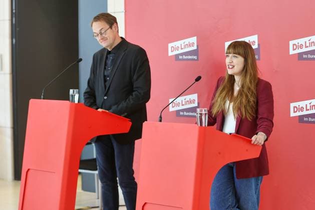 Berlin, Germany, September 22, 2026 German Bundestag The Left Party caucus meeting Sören Pellmann and Heidi Reichinnek, both members of The Left Party, issue a press statement Copyright: xdtsxNachrichtenagenturx dts_135908