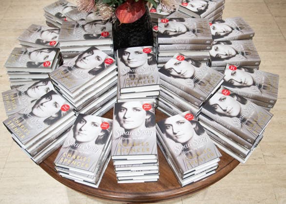 Charles Spencer, Earl Spencer s Diana Memorial Swan Song: Diana, My Sister released Today - Waterstones Piccadilly, London, UK - Tuesday 22 September 2026 A general view of Earl Spencer s (Charles Spencer) new book, a memorial of his late sister Princess Diana titled Swan Song: Diana, My Sister at Waterstones Piccadilly in London, England, UK on Tuesday 22 September, 2026 which is being released today., Credit:Justin Ng Avalon UK, England, London, Waterstones Piccadilly  Copyright: xJustinxNgx xAvalonx 1137214073