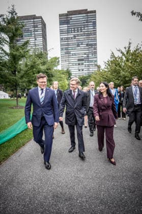 Trip by Federal Minister of Foreign Affairs Johann Wadephul to New York to attend the UN General Assembly; meeting with Reem Alabali Radovan, Federal Minister for Economic Cooperation and Development, and Federal Minister of the Environment Carsten Schneider, September 22, 2026; photographed on behalf of the Federal Foreign Office, New York City, New York Copyright: xDominikxButzmannx