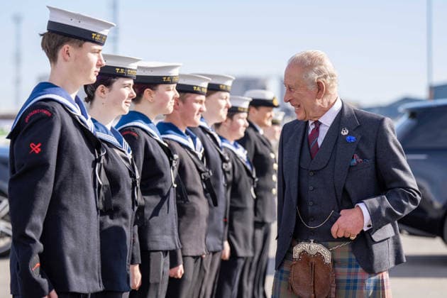 King Charles III visit to Peterhead King Charles III meets members of the Sea Cadets during a visit to Peterhead Port, Aberdeenshire, to meet organisations involved in the area s local energy ecosystem, which is helping to drive the UK s transition to clean and renewable energy. Picture date: Tuesday September 22, 2026., Credit:Jane Barlow PA ROTA - B68 Avalon UK, Peterhead  Copyright: xJanexBarlowx xPAxROTAx-xB68x xAvalonx 1137216164
