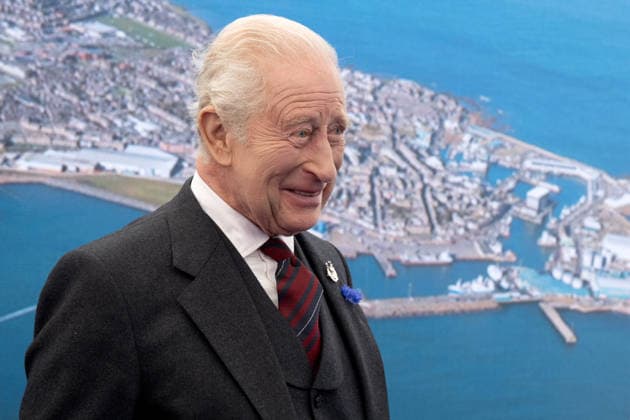 King Charles III visit to Peterhead King Charles III during a visit to Peterhead Port, Aberdeenshire, to meet organisations involved in the area s local energy ecosystem, which is helping to drive the UK s transition to clean and renewable energy. Picture date: Tuesday September 22, 2026., Credit:Jane Barlow PA ROTA - B68 Avalon UK, Peterhead  Copyright: xJanexBarlowx xPAxROTAx-xB68x xAvalonx 1137225957