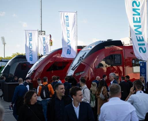 (260922) -- BERLIN, Sept. 22, 2026 -- People visit the 2026 International Trade Fair for Transport Technology (InnoTrans 2026) in Berlin, Germany, Sept. 22, 2026. The fair kicked off here on Tuesday and will last until Sept. 25. ) GERMANY-BERLIN-INNOTRANS 2026-OPENING ZhangxHaofu 