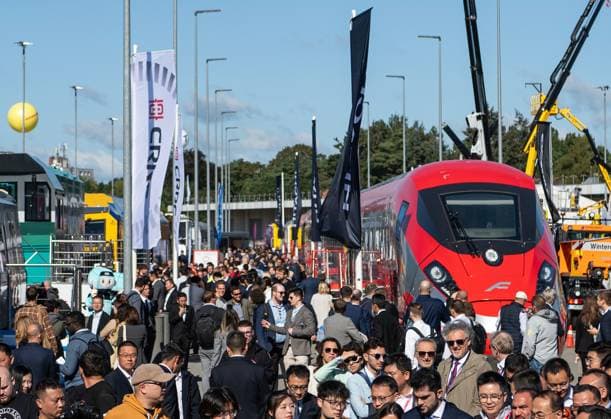 (260922) -- BERLIN, Sept. 22, 2026 -- People visit the 2026 International Trade Fair for Transport Technology (InnoTrans 2026) in Berlin, Germany, Sept. 22, 2026. The fair kicked off here on Tuesday and will last until Sept. 25. ) GERMANY-BERLIN-INNOTRANS 2026-OPENING ZhangxHaofu 
