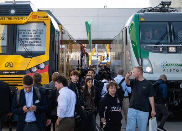 (260922) -- BERLIN, Sept. 22, 2026 -- People visit the 2026 International Trade Fair for Transport Technology (InnoTrans 2026) in Berlin, Germany, Sept. 22, 2026. The fair kicked off here on Tuesday and will last until Sept. 25. ) GERMANY-BERLIN-INNOTRANS 2026-OPENING ZhangxHaofu 