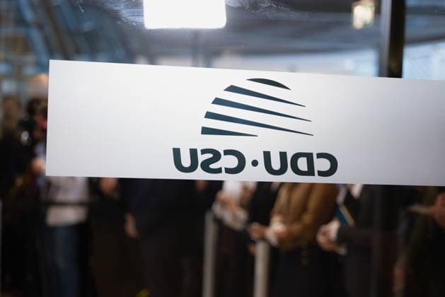 Press Statement by the CDU CSU Parliamentary Group in the German Bundestag, Berlin, September 22, 2026. The sticker on the CDU CSU’s glass door appears mirror-inverted.
